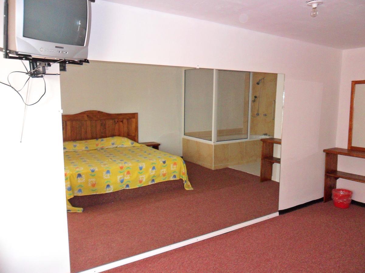 Hotel Las Cabanas San Felipe del Progreso Exteriér fotografie